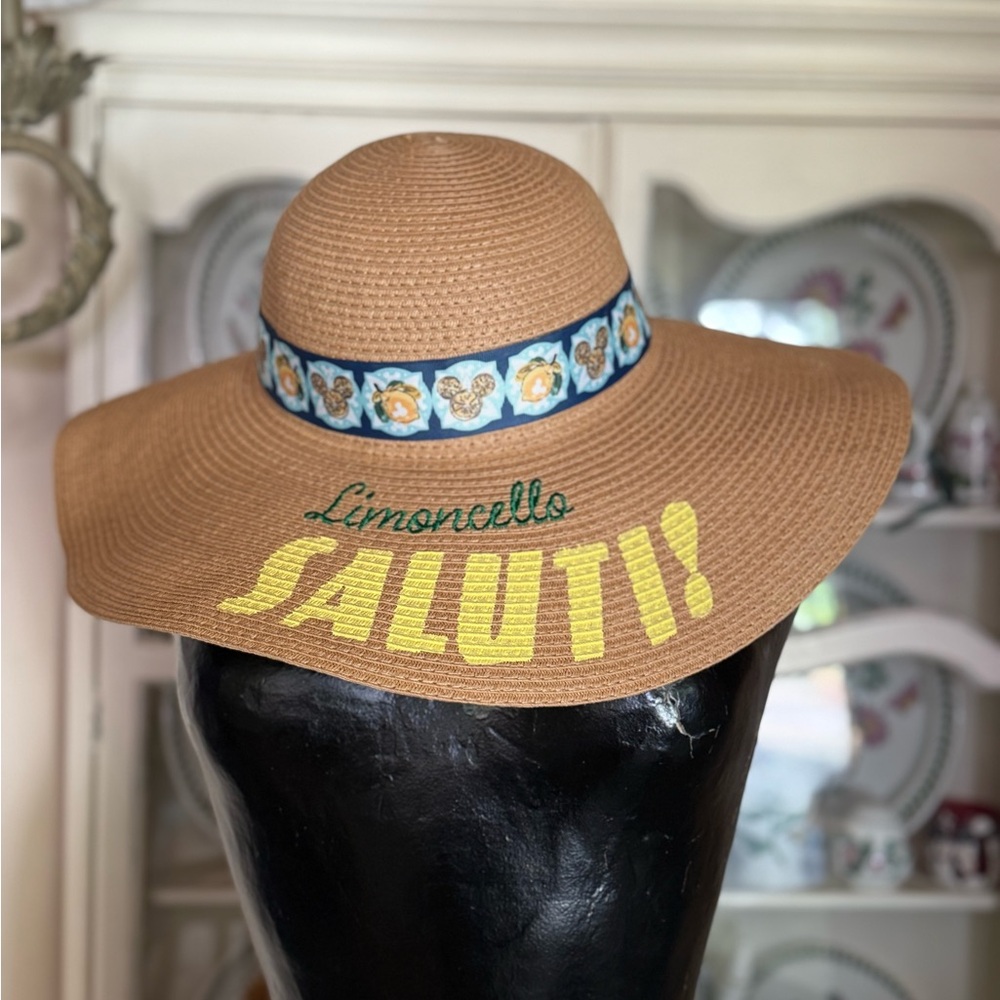 Disney EPCOT Italy Pavilion Saluti Limincello Straw Hat.